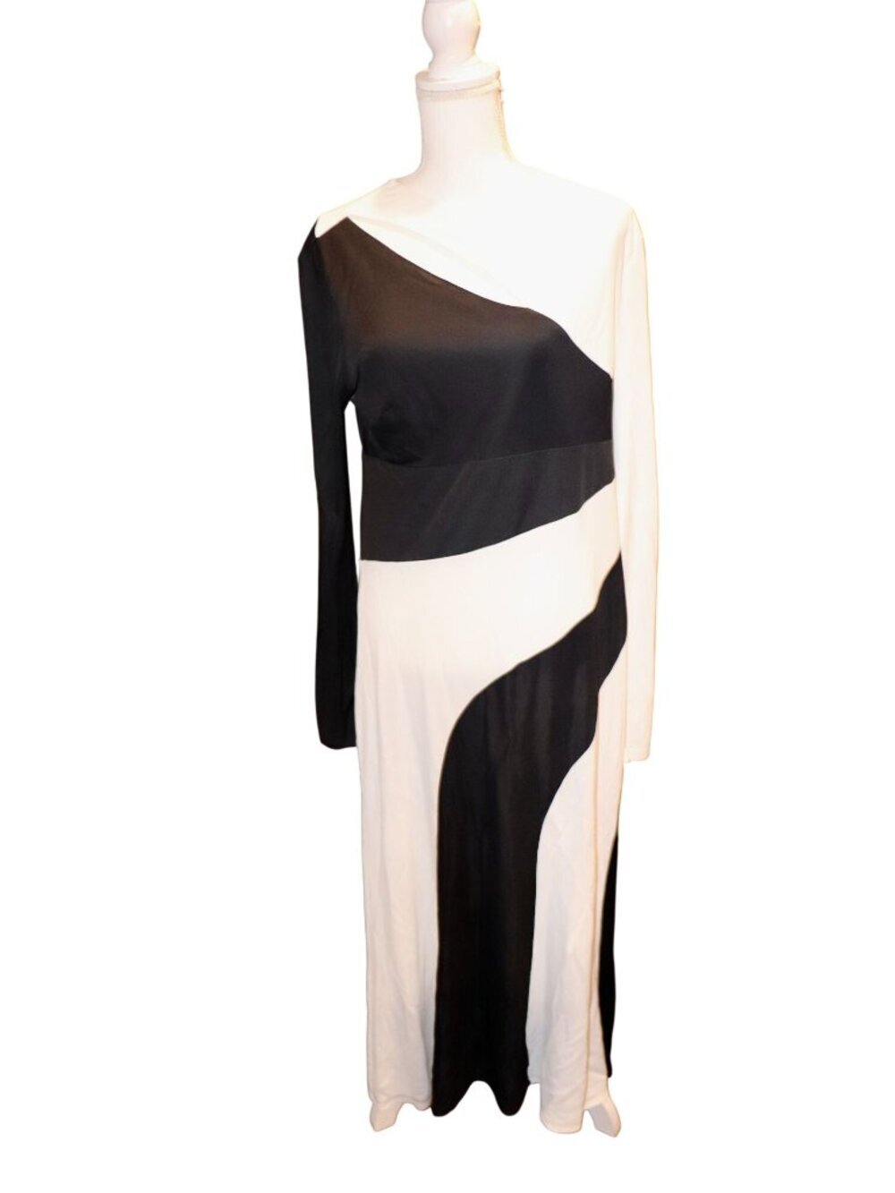 Farm Rio Black And White Cut-Out Long Sleeve Midi Dress, Large NWT - Picture 2 of 6